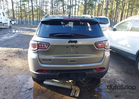 2021 Jeep Compass Altitude 4X4 из США, поврежденный, VIN 3C4NJDBB8MT567896